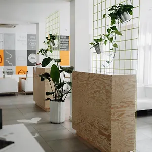 https://the-pure.frankfurtammainhotels.com